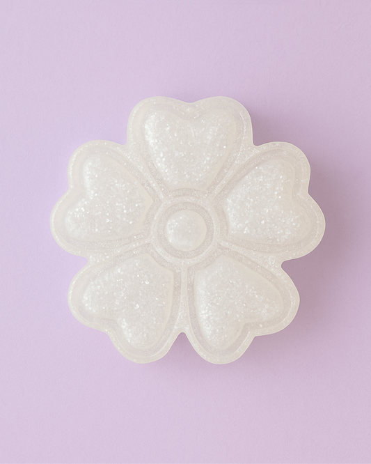 Sparkle White Petals